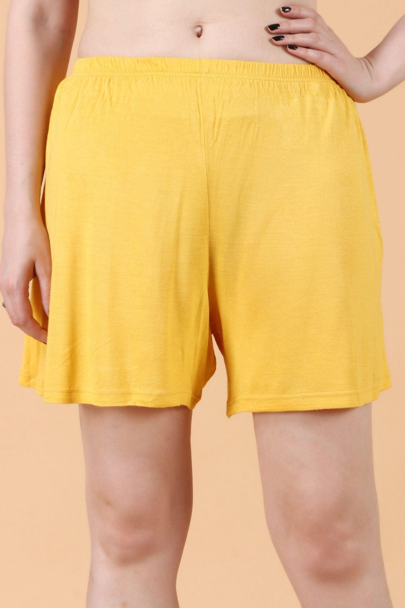 Yellow Solid Loose Shorts-L / Yellow