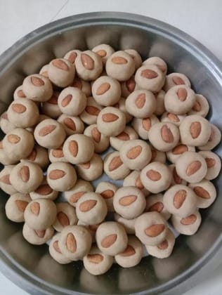 Samarth Wheat (Atta) Ladoo (250g) | Wholesome Whole Wheat Sweet | Healthy Traditional Dessert