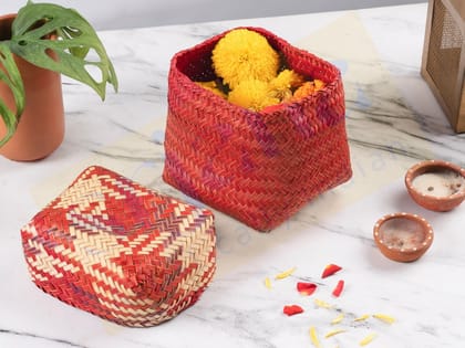 Srjana Handicraft Sitalpati Small Square Basket with Patterned Lid  