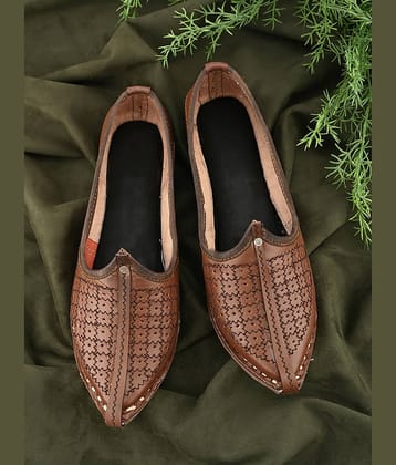 Anjaneya Creations Tan Men's Mojaris