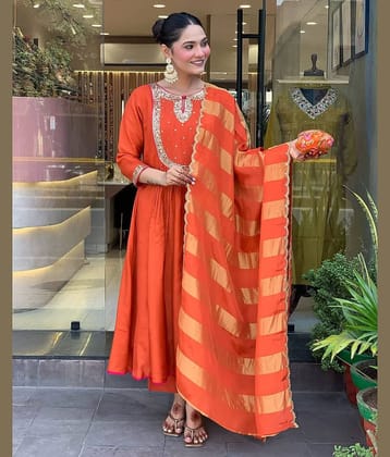 Mahek Fashion Women Chanderi Embroidered Anarkali Kurti With Pants ( Orange )