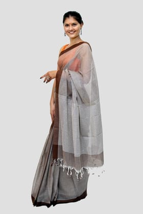 Trendy Cotton Checkerd handloom Saree with Tassels – Coffee