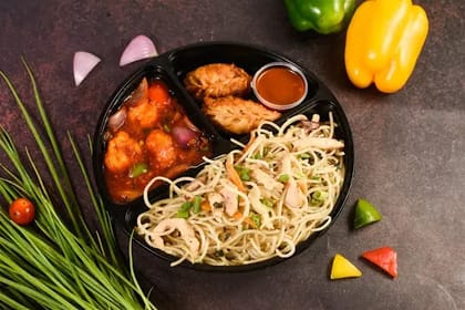 Mixed Chowmein Combo
