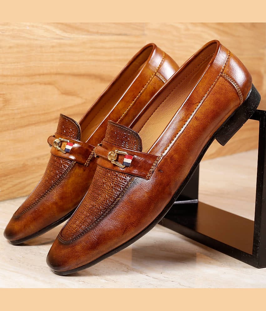 YUVRATO BAXI Tan Loafers
