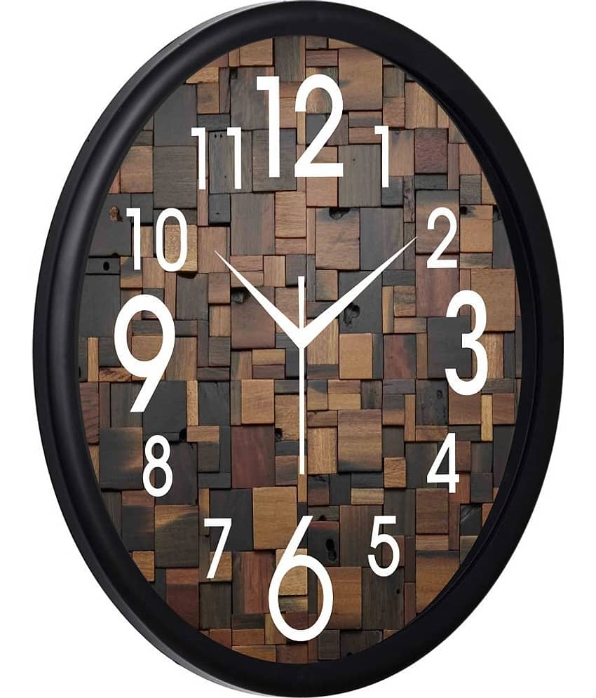 Trendy Homes Circular Analog Wall Clock