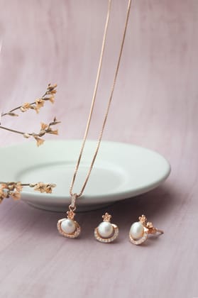 Peritwingle Pearl Rose Gold Plated Sterling Silver Pendant Set-With Chain / Rose