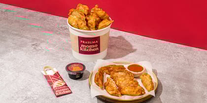 Crispy Fried Momo Party Bucket (22Pcs)
