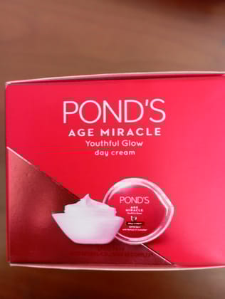 Ponds age miracle youthful glow day cream