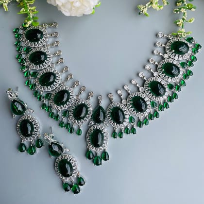Ad Align Neckpiece-Green