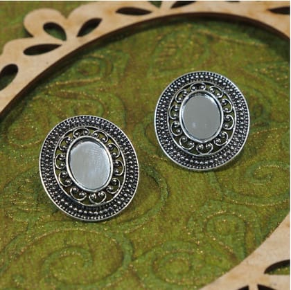 Antique Silver Plated Design Artwork With Mirror Stud Earring- AER 418