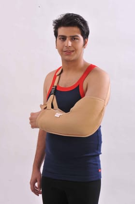 POUCH ARM SLING (L-SHAPE)  FA 6  Size  M