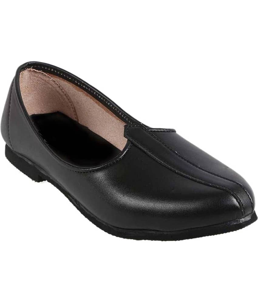 GOYAL Black Mojari