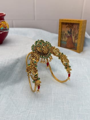 Antique Vanki 4047