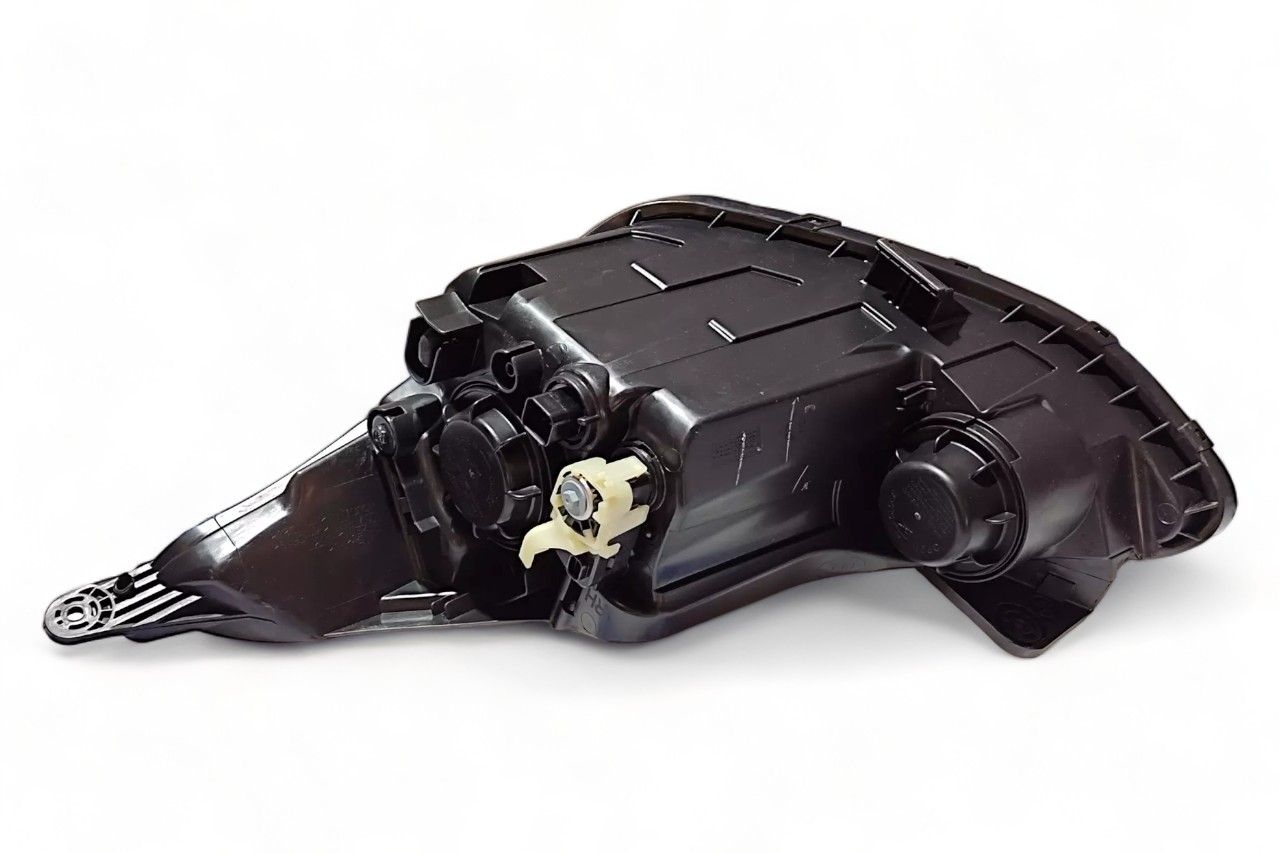 Lumax Head Lamp - RH AV373618