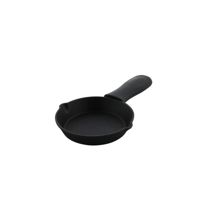 TRILONIUM Pre-Seasoned Cast Iron Classic Skillet 6 inches TRILONIUM Pre-Seasoned Cast Iron Classic Skillet 6 inches