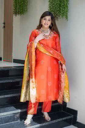 Zafar Embroidered Silk Suit Set-XL