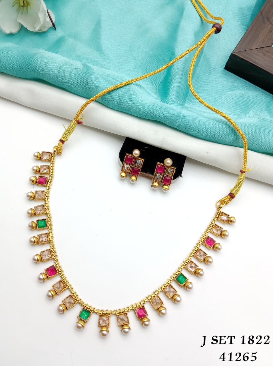 Jewellery Set 1822
