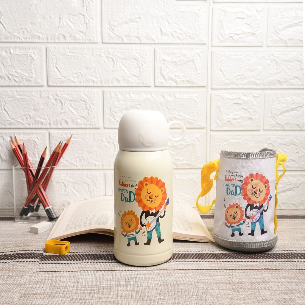 Femora Kids Lion Design Hot & Cold Thermosteel Water Bottle for Kids Double Walled Vacuum Insulated Stainless Steel Bottles with Bag (550 Ml) (Cream)