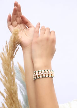 Alnaaz Kundan Bracelet-Green