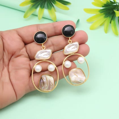 Shadow Black Color Amrapali Earrings-Earring Length: 7.00 CM x Width: 3.00 CM / Black / Brass With Good Quality Gold Plated
