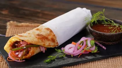 Single Paneer Egg Roll