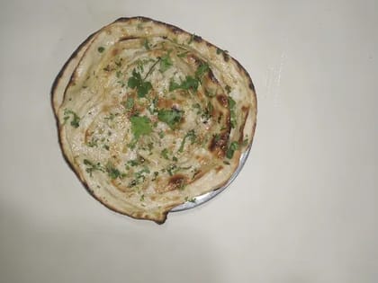 1 Butter Laccha Paratha With Dal Makhani