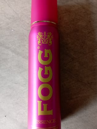 Fogg essence fragrant body spray for women