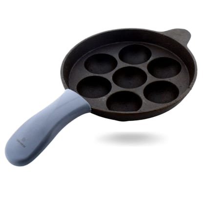 TRILONIUM Cast Iron Paniyarakal | Paniyaram Pan | 7 Pits | ButterMold | Long Handle | with Heat Proof Silicone Sleeve | Induction Compatible