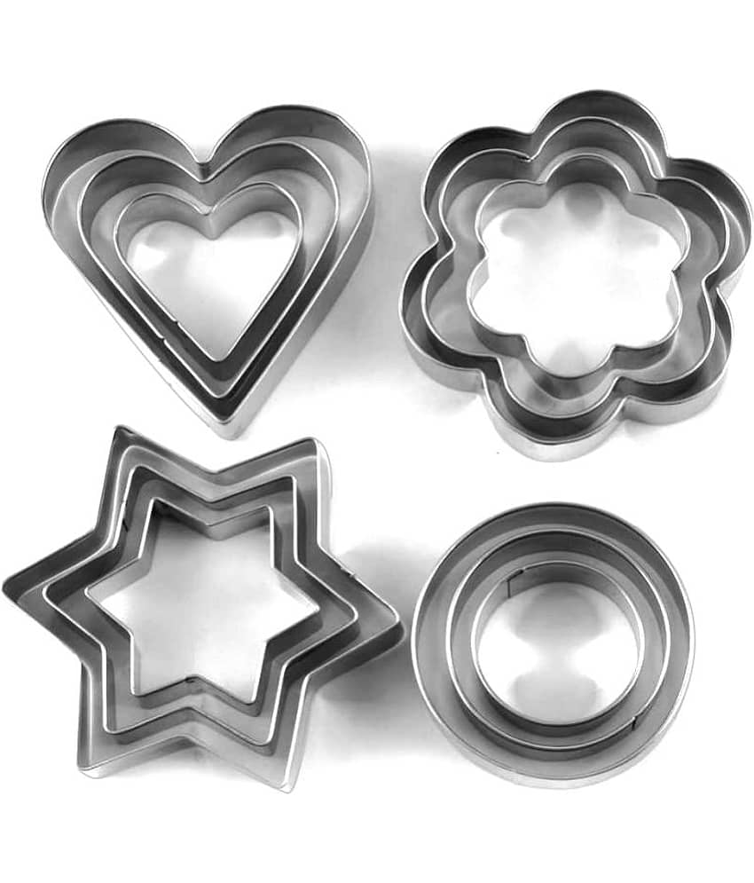 Divinext Stainless Steel Cookie Cutter with 4 Shape - Set of 12 Pieces