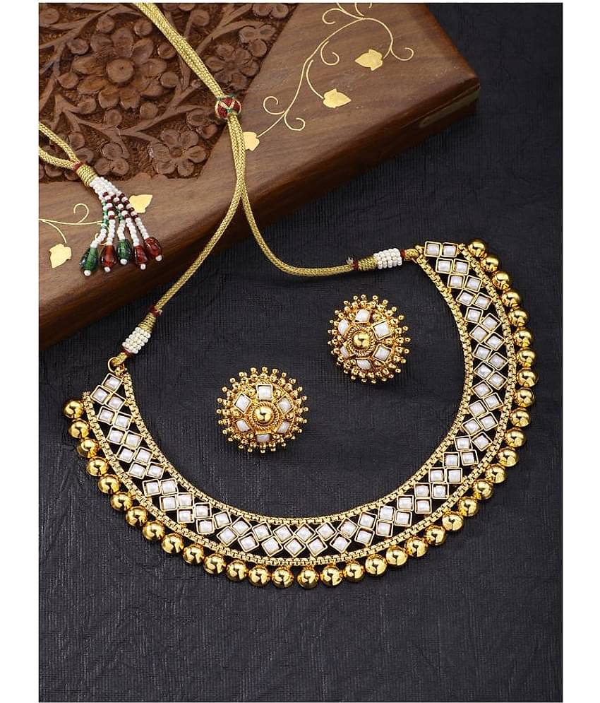 Sunhari Jewels Alloy Off White Choker Traditional Necklaces Set