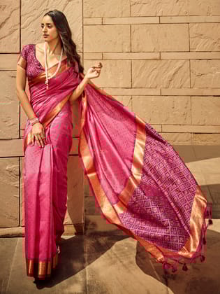 Rose Pink Pure Bandhej Printed Weaving Silk Saree