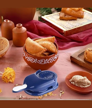 Analog Kitchenware Gujiya/Puri/Samosa Plastic Puri Press ( Pack of 1 )