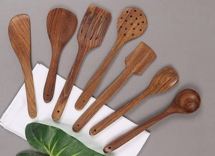 SH wooden spoons