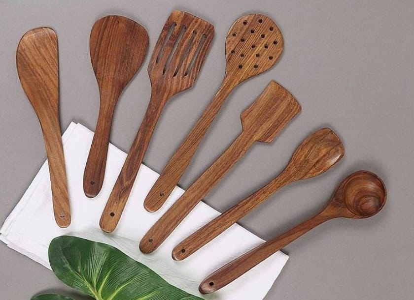 SH wooden spoons