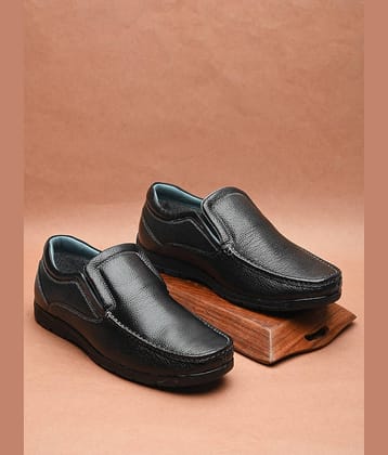 Fashion Victim Black Men's Slip On Formal Shoes