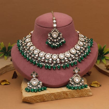 Fresh Green Color Kundan Necklace Set-Necklace Length: 22.00 CM x Width: 4.00 CM / Green / Alloy With Good Quality Gold Plated