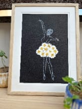 White Daisy Pressed Flower Frame  Handmade Botanical Wall Art for Home Styling