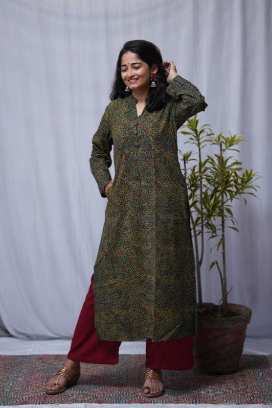Rivaaj Ethnic Vanya Ajrakh Cotton Straight Kurta (M) | Green Handblock Print | Full Sleeves | V-Neck with Collar | Office & Casual Wear