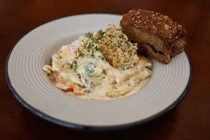 Penne Cheese With Vegetables Pasta