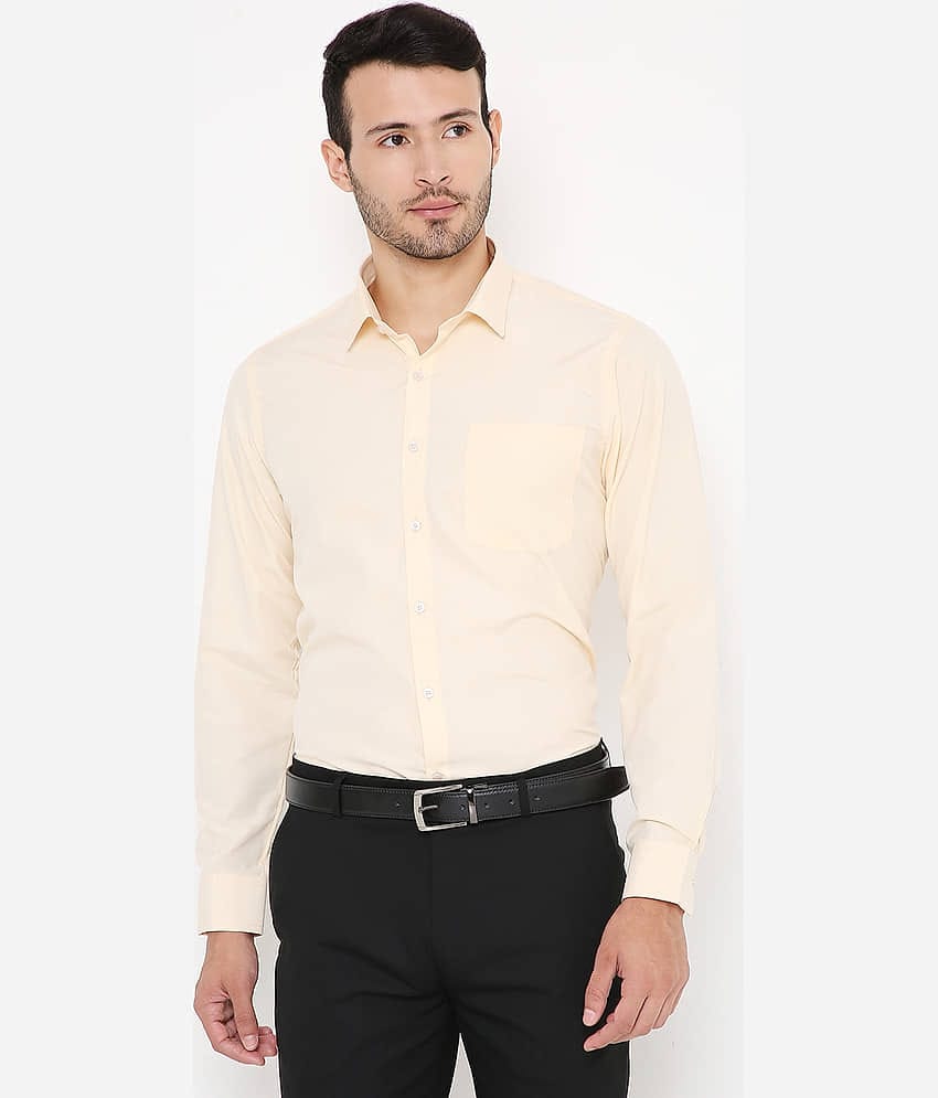 Maharaja - Yellow Polyester Blend Slim Fit Men's Formal Shirt ( Pack of 1 )