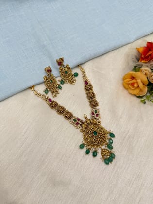 Short Antique Necklace 0708