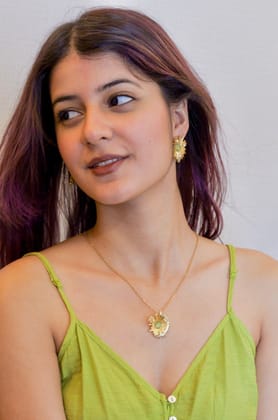 Solara Radiance Pendant Set with Bracelet-STAINLESS STEEL, GEM, PEARL PLATING / MINT