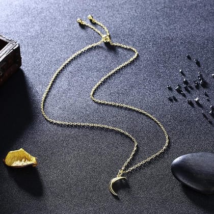 Luna Necklace in 18K Gold Plated