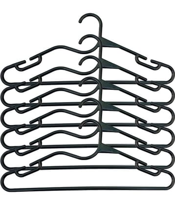 Generic - Plastic Standard Clothes Hangers ( Pack of 1 )