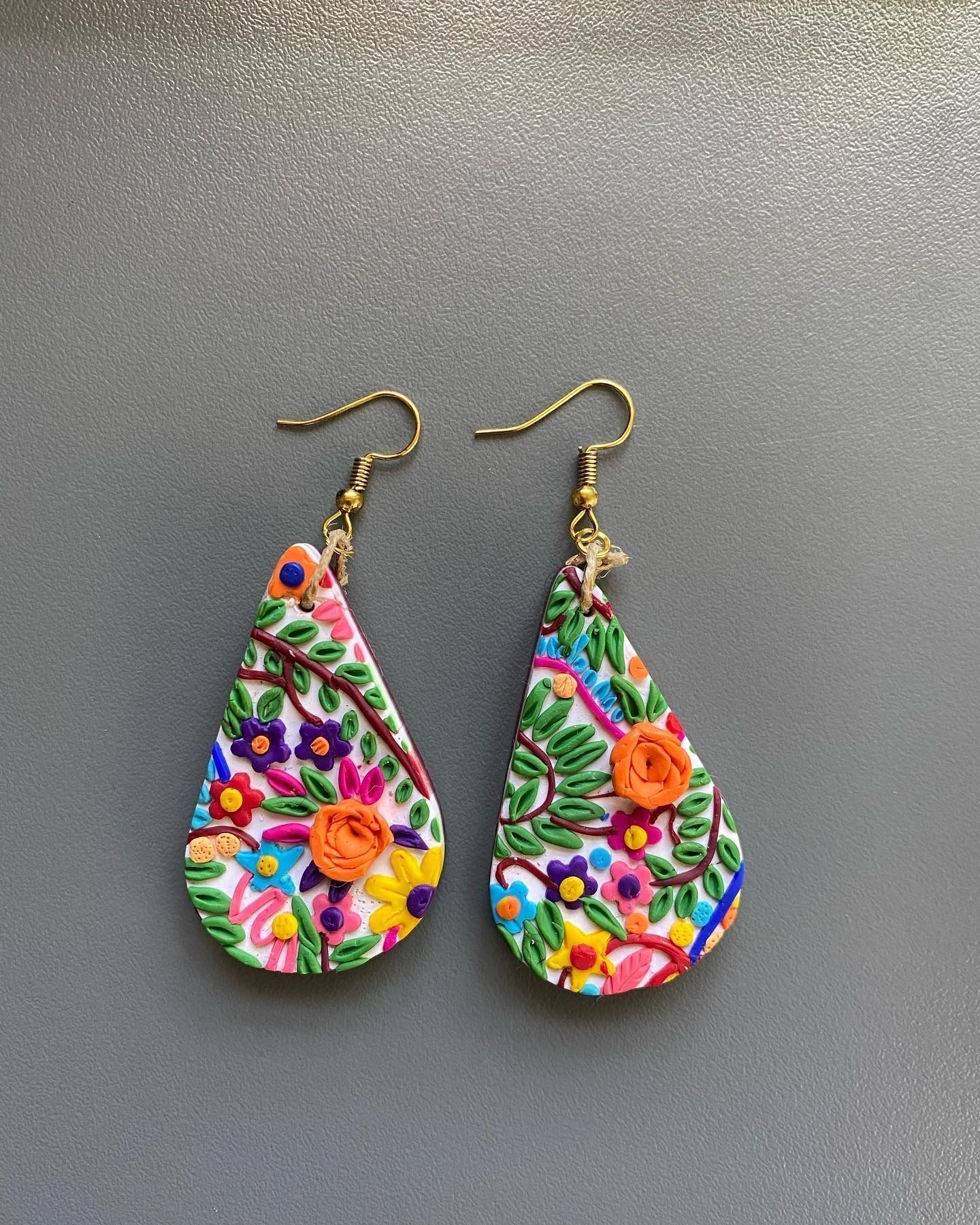 Honeyed teardrop clay earrings