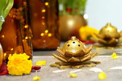 LOTUS DHOOP CONES FOR HOME TEMPLE DÉCOR  by Snova Enterprises