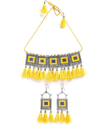 PUJVI - Yellow Alloy Necklace Set ( Pack of 1 )
