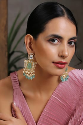Vedita Green Gold Plated Kundan Dangler Earrings-Kundan