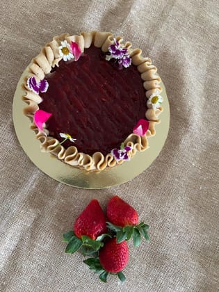 Kadhali Fresh Strawberry & Pistachio Millet Cake (500g) | Fresh Fruit Coulis Topping | Seasonal Gluten-Free Dessert