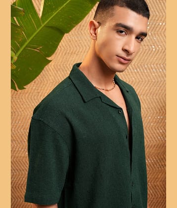 Highlander Cotton Blend Oversized Fit Solids Half Sleeves Men's Casual Shirt - Dark Green ( Pack of 1 )